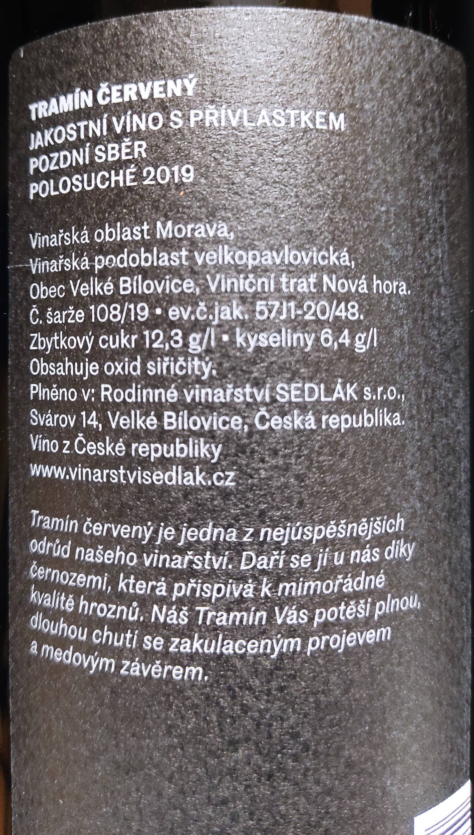 Etiketa Tramín červený